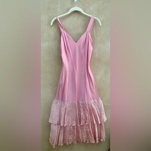 Vintage women’s dress in pink. XS/S.